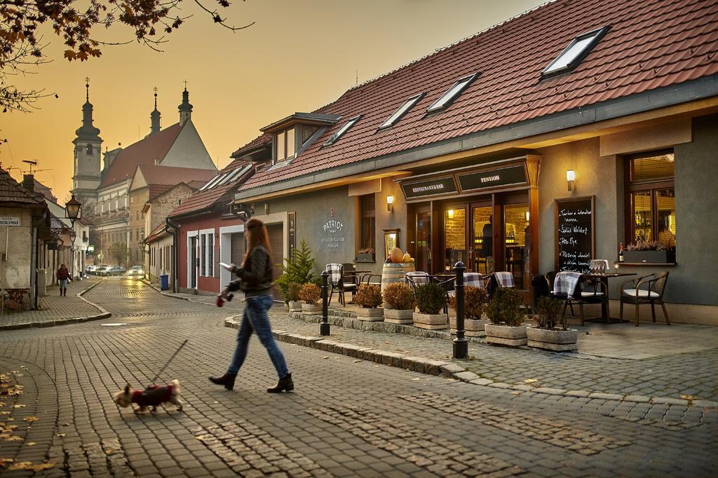 Pension & Restaurant Patriot Trnava Exterior photo